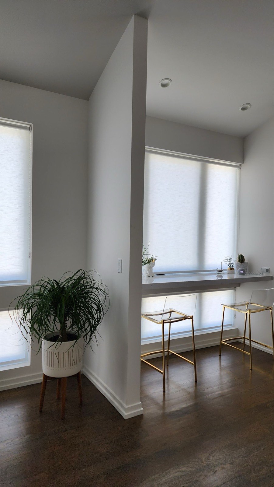 Roller shades in a breakfast nook